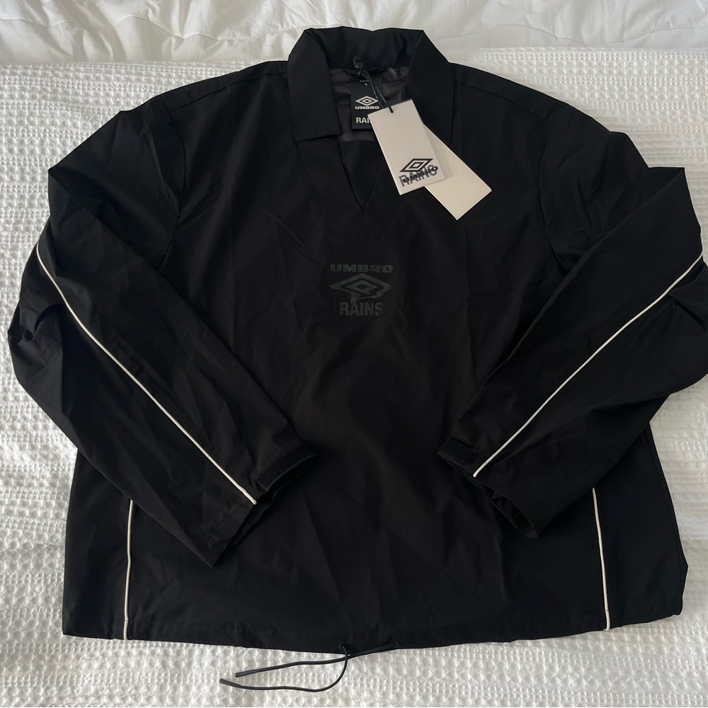 Rains x Umbro collab Black Lightweight Jacket with White Piping